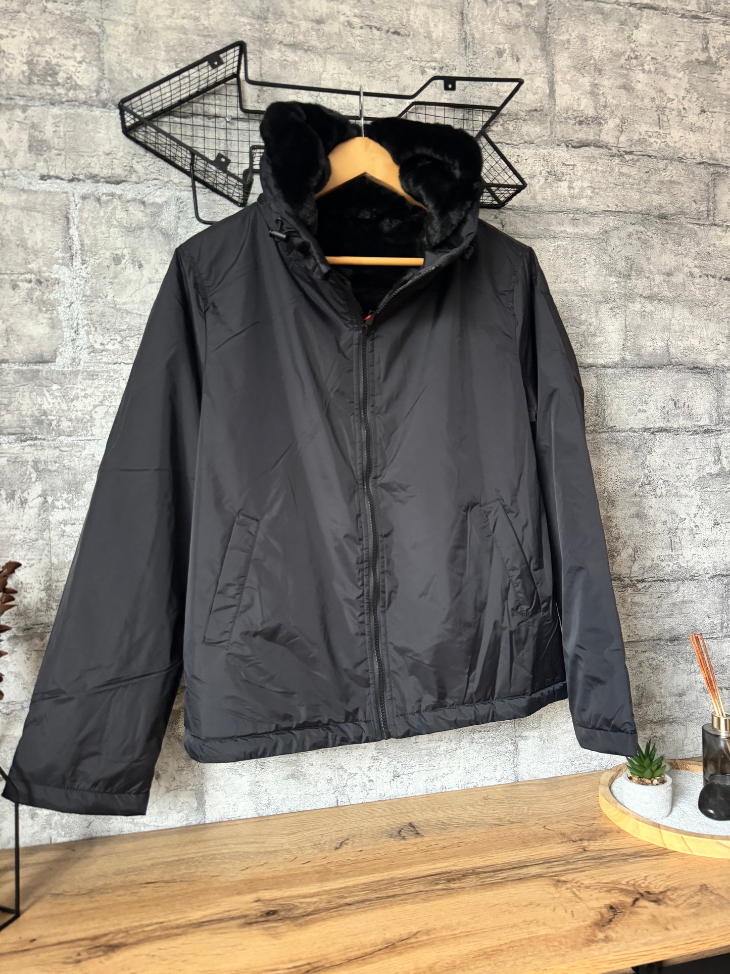 Parka Fourrée Noire Courte