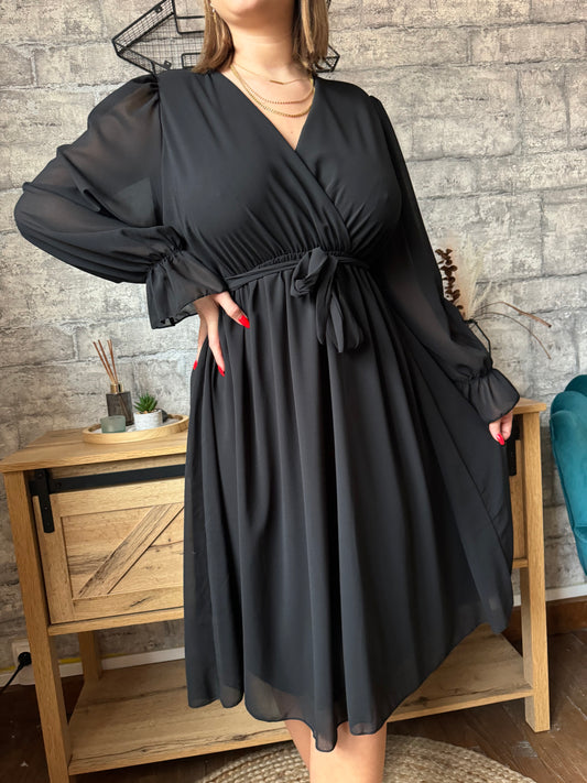 Robe Noir Pulpeuse