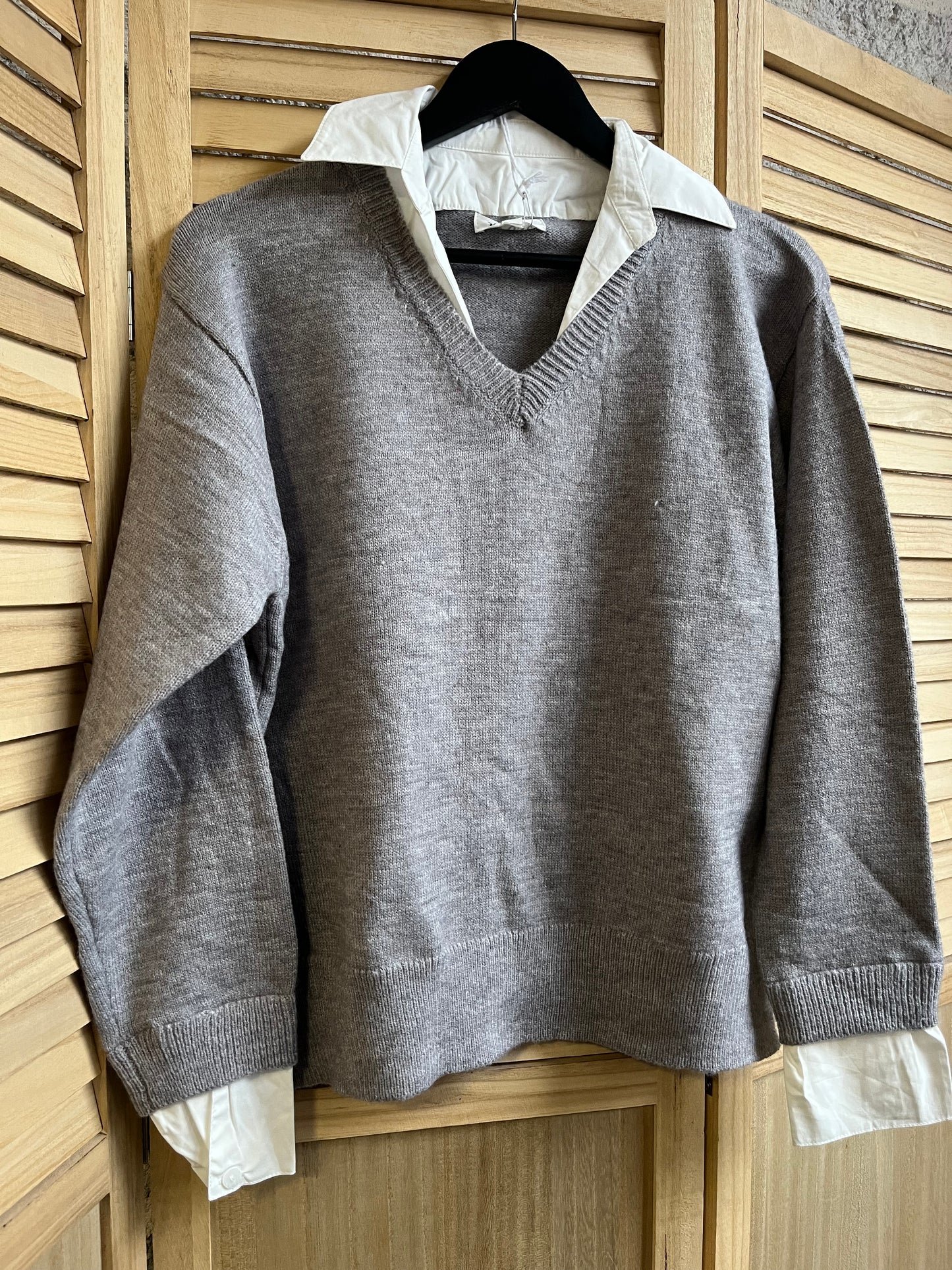 Pull Chemise Gris Pulpeuse